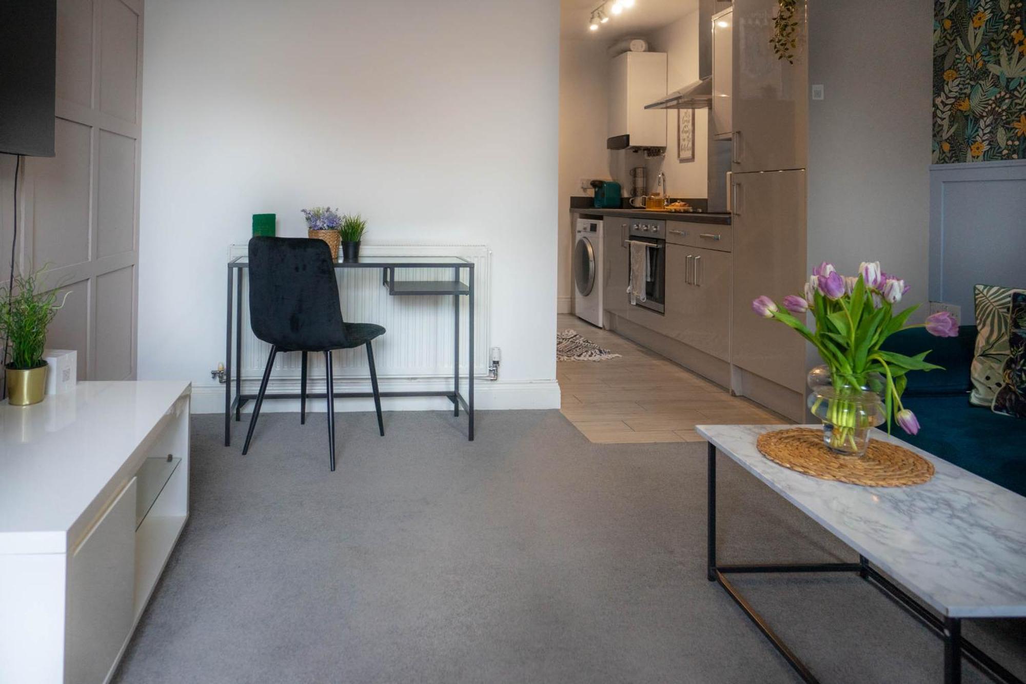 1 Bed House At Velvet Serviced Accommodation Swansea With Free Parking & Wifi - Sa1 Exterior photo